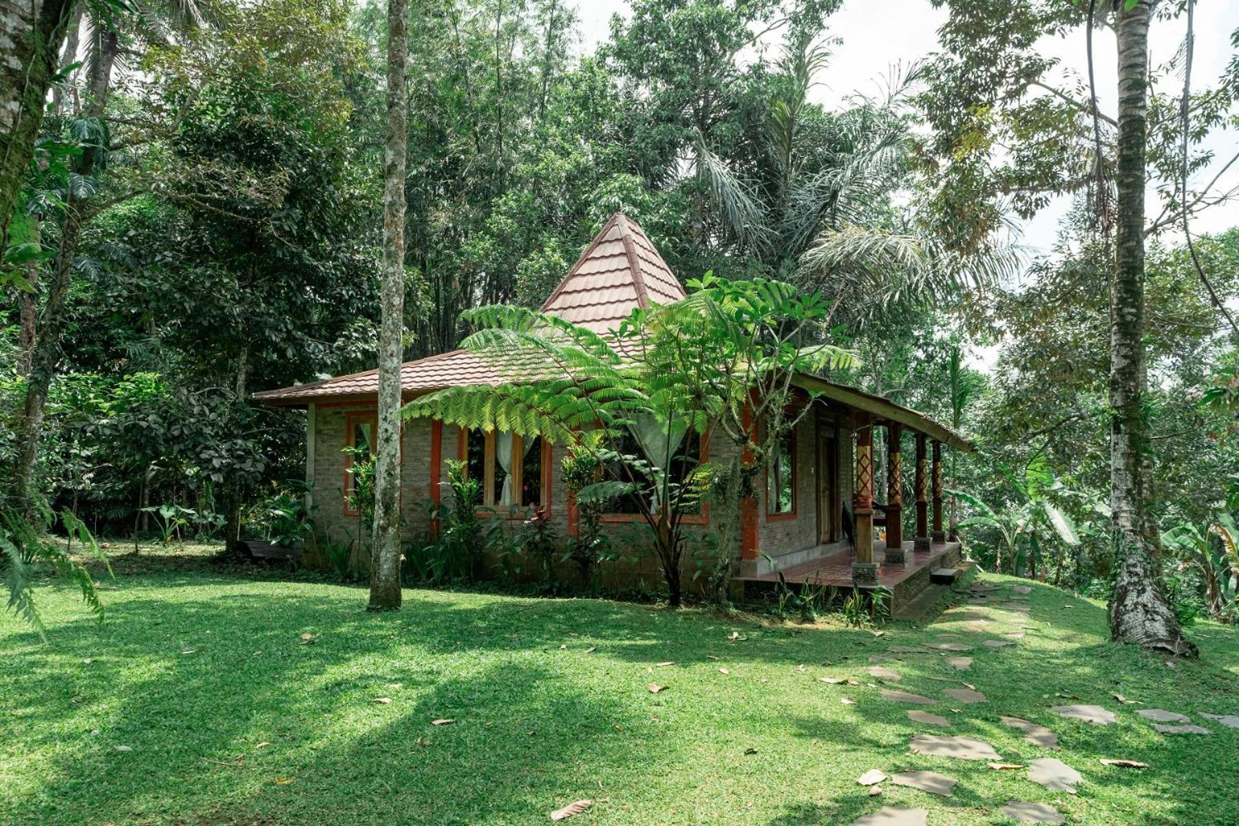 Saridevi Ecolodge Джатилувих Экстерьер фото