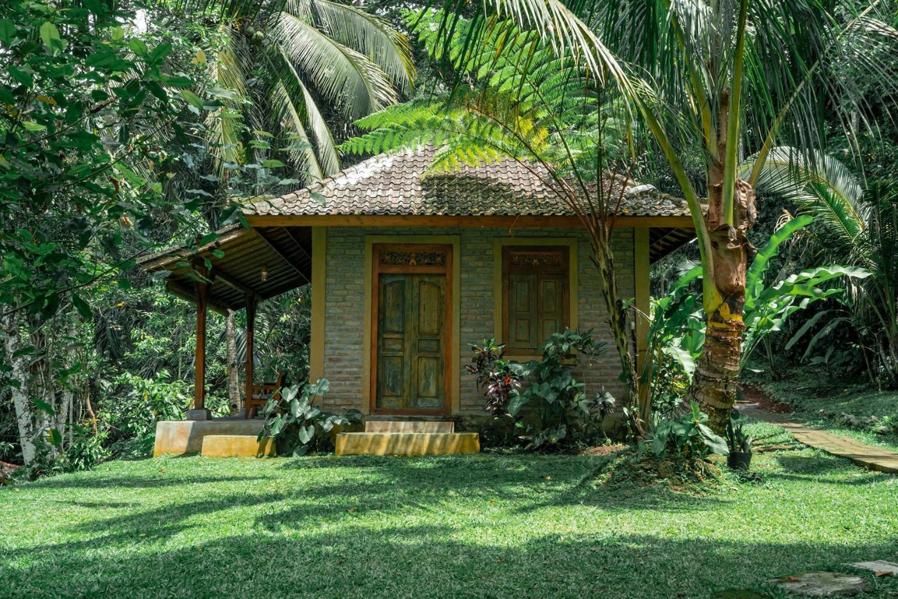 Saridevi Ecolodge Джатилувих Экстерьер фото